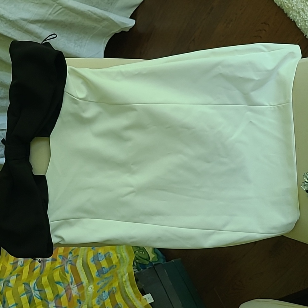Strapless zara mini xxl. P2P 20 no zip